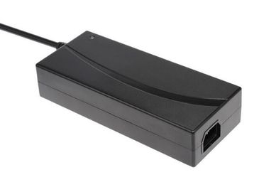 προσαρμοστής 50-60Hz ΣΥΝΕΧΟΎΣ δύναμης εναλλασσόμενου ρεύματος 24V 5A για τις λουρίδες των οδηγήσεων CCTV, 3 έτη εξουσιοδότησης