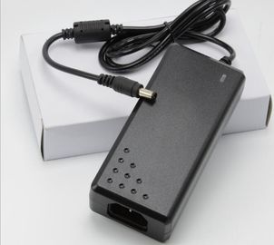 οι παροχές ηλεκτρικού ρεύματος CCTV 12V 5A, συνεχές ρεύμα εναλλασσόμενου ρεύματος οδήγησαν το φορτιστή παροχής ηλεκτρικού ρεύματος μετασχηματιστής 60 Watt