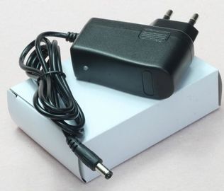 ιονικός 18650 φορτιστής μπαταριών λι 4.2V 12.6V 16.8V/όξινος φορτιστής μπαταριών μολύβδου με το πράσινο φως στροφής