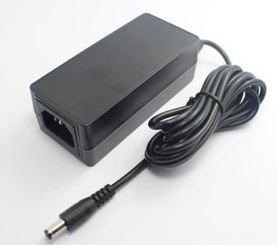 επίπεδο VI DOE 12V 5A 60Watt προσαρμοστής δύναμης, παροχή ηλεκτρικού ρεύματος IP30 60Watt, CE UL επικυρωμένο